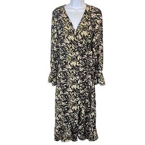 KITTENISH City Chic True Wrap Dress M